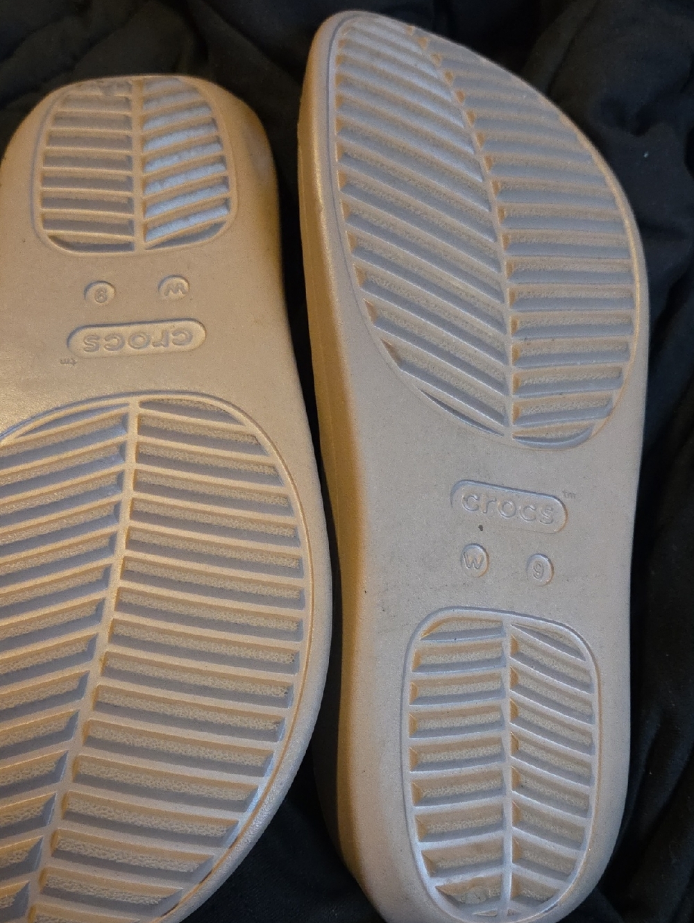 CROCS Beige Footbeds Size 9